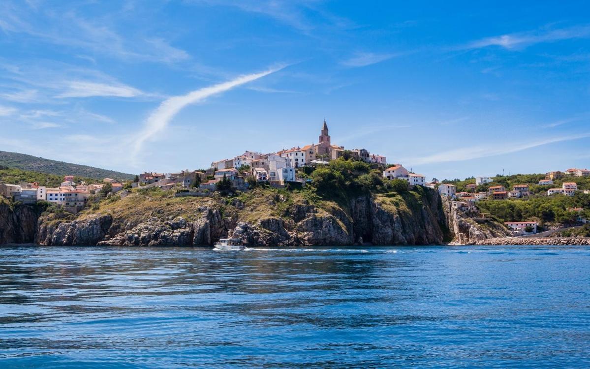 Apartment Arte Vrbnik Eksteriør bilde